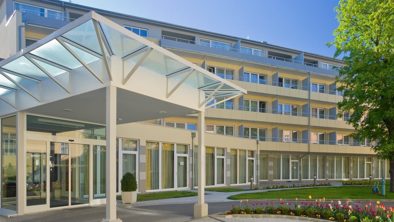 Отель Badener Hof Экстерьер фото